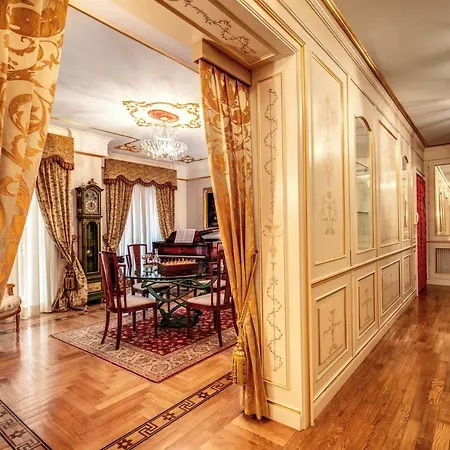 Domus Vittoria - The Luxury Quintessence Appartement *