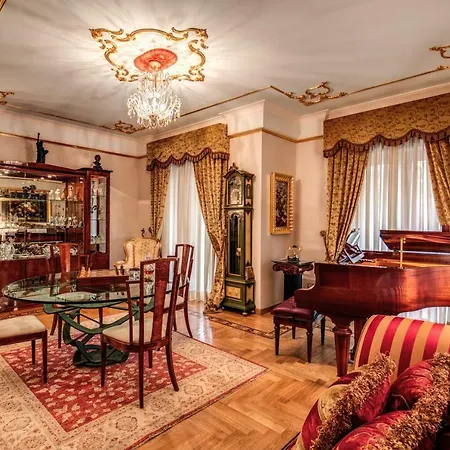 Domus Vittoria - The Luxury Quintessence Appartement *