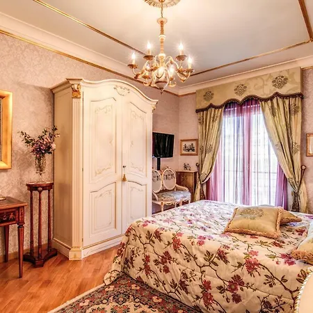 Domus Vittoria - The Luxury Quintessence Apartmán *