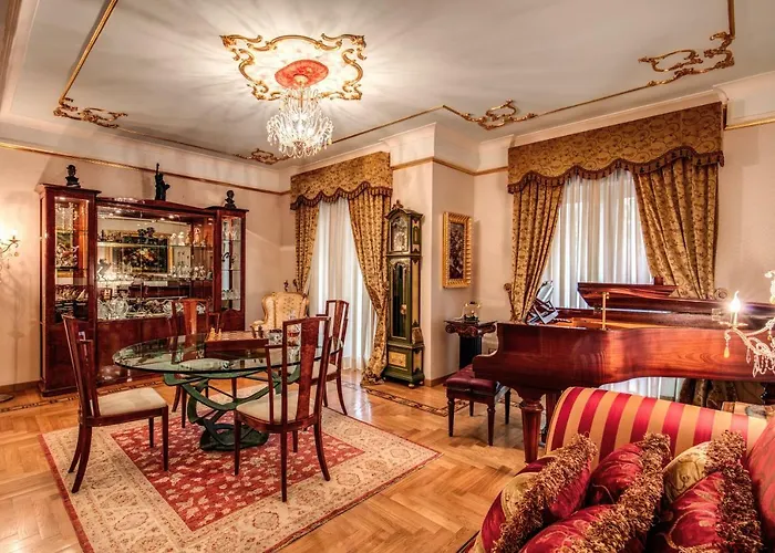 Domus Vittoria - The Luxury Quintessence Апартаменти *